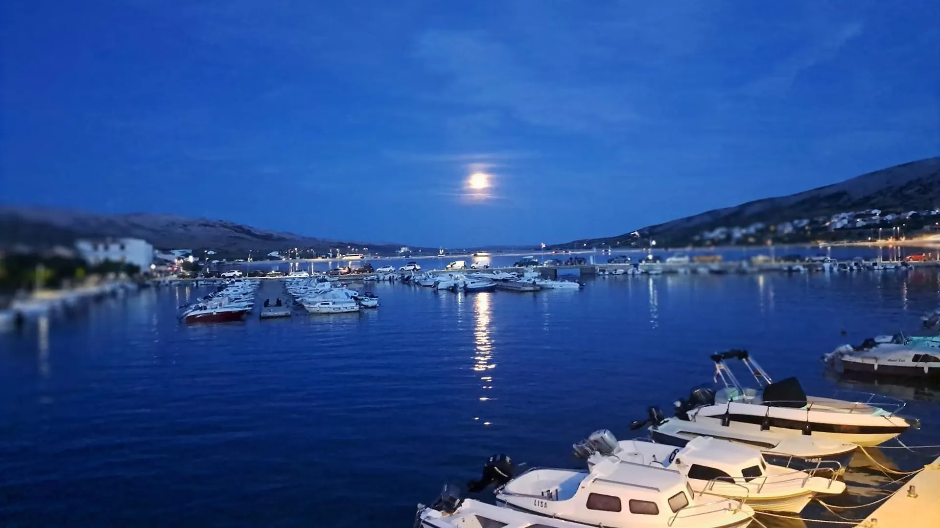 Apartments Meerzeit Pag Town Croatia